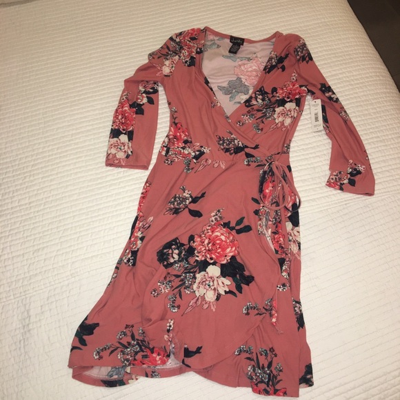 Wrap dress - Picture 4 of 8